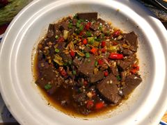 -费大厨辣椒炒肉(万家丽一店)