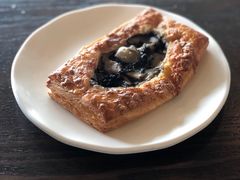 黑松露风味丹麦酥-星巴克臻选(盐城金鹰聚龙湖店)