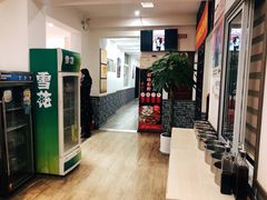 -茸梅路右拐龙虾-农家菜(松江店)