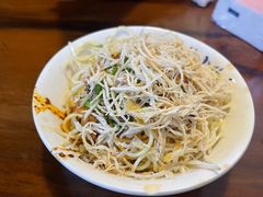 鸡丝凉面-春阳水饺(香槟广场店)