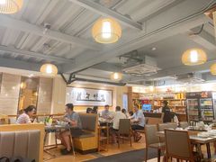 大堂-胡须佬鸡煲四季火锅店(石厦西村直营店)