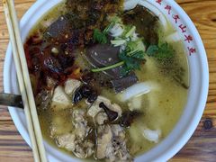 鸡汤饵条-文山荷鲜居(翠湖店)