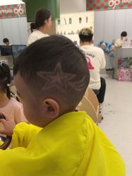 点击看大图 -Oh my head 儿童理发(丹尼斯大卫城店)