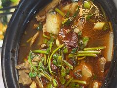 -余家庄肥肠鱼地方汤锅(银杏大道店)
