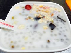 -海口骑楼小吃街