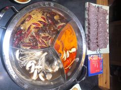 -大龙辣火锅·龙虾·烧烤(湖滨新天地店)