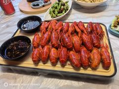 -肥肥虾庄·金牌油焖大虾(首义路店)