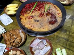 -黄潇洒老火锅(九眼桥宏济巷店)