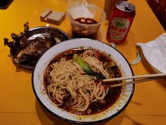 -砖头卤味