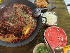 -黄潇洒老火锅(九眼桥宏济巷店)