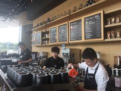 -星巴克臻选(成都环球乐天店)
