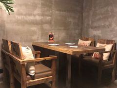 大堂-HIGH FIVE哈福手工汉堡(桂林路店)