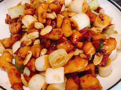 -东来菜馆•手抓海鲜家常菜•海鲜锅贴(鸽子窝店)