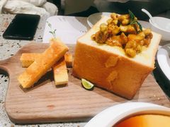 -小鹅皇港式餐厅(新抚万达店)