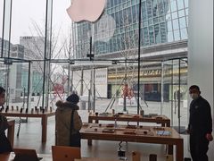-Apple零售店(华贸购物中心店)