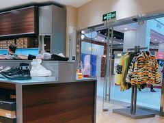 -UGG(燕莎奥特莱斯购物中心店)