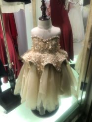 -东方旗袍婚纱礼服(中山中路店)