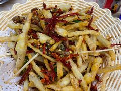 -江城燕子大排档(江汉路步行街店)