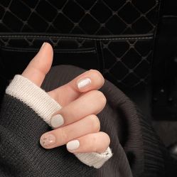 -月野兔日式美睫美甲