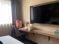 -希岸·轻雅酒店(广州白鹅潭艺术中心花地湾地铁站店)