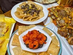 -东来菜馆•手抓海鲜家常菜•海鲜锅贴(鸽子窝店)