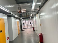 -安东易迷你自助仓储寄存仓库(顾戴路店)