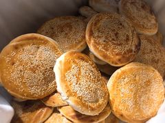 -三兄弟高炉烧饼