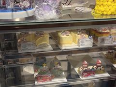 -85度C(生甜甜圈研究工坊·上海平凉店)