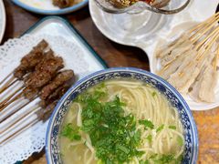 -东大桥小国抻面烧烤(长通路店)