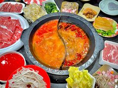 -宽板凳老灶火锅(台湾街店)
