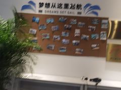 -七彩阳光游泳俱乐部(江北远洲店)