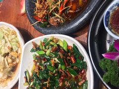 -老滇山寨•云南特色菜•地方菜•民族风情歌舞表演(金碧店)