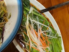 -六禾熏酱小酒馆·东北菜(海甸岛店)