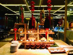 -大中华希尔顿酒店-念自助餐·嗨啤·小龙虾