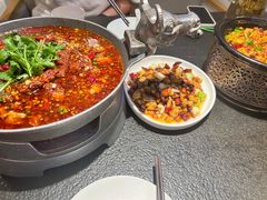 -万重锦·人文川菜馆(骡马市店)