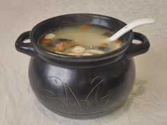-红色根据地文化主题酒店(太湖街店)