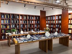 -新华书店(泉城路店)