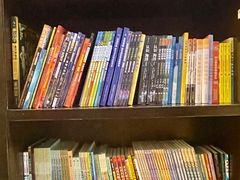 -钟书阁(松江泰晤士小镇店)