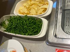 豆苗-海底捞火锅(新松江路店)