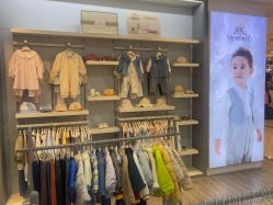 -英氏婴幼装专卖(第一百货商业中心店)
