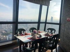 -锦厨国际自助餐厅 · 云端景观 (昆明索菲特大酒店)