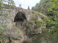 -高荡千年布依古寨旅游景区