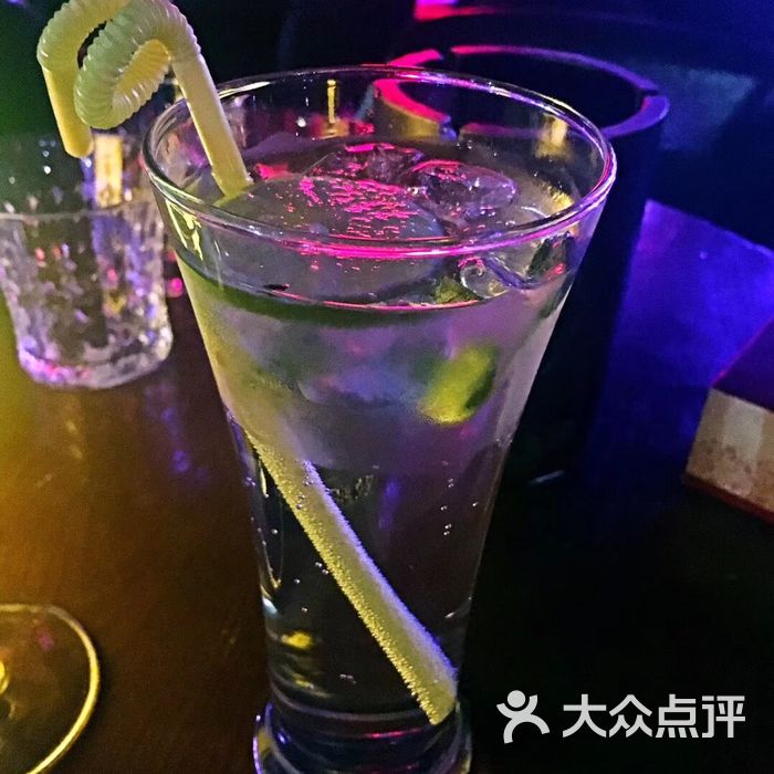 福州彩虹酒吧图片