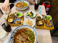 -康师傅私房牛肉面(马泉营奥莱店)