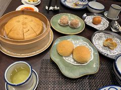 脆皮流沙包-逸东轩(香港逸东酒店)