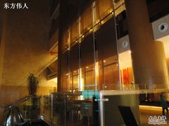 酒店的厅堂-上海浦东假日酒店