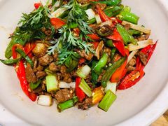 小炒黄牛肉-老滇山寨•云南特色菜•地方菜•民族风情歌舞表演(金碧店)