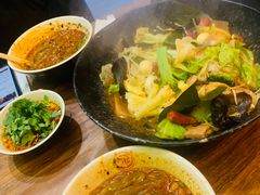 -万记麻辣烫国展总店