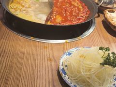 -巴卤社老火锅(财富店)
