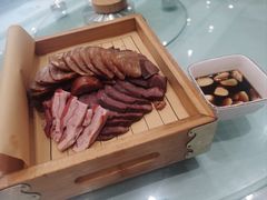 熏酱拼盘-老六饭店(翠通路店)
